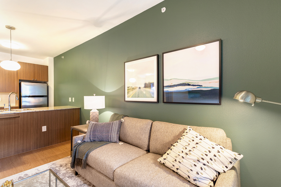 Rent Bell South Lamar 3025 in Austin, TX Landing