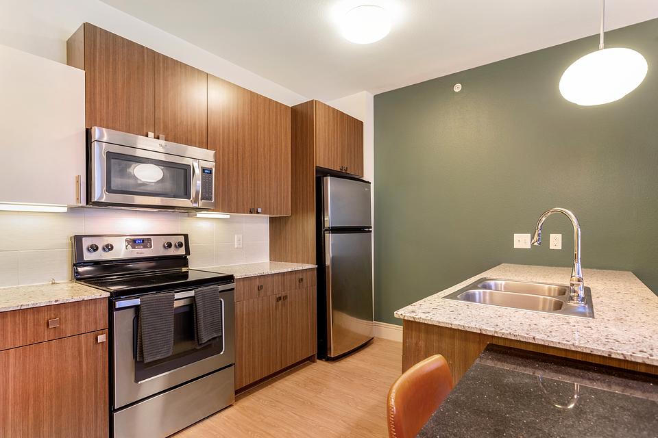 Rent Bell South Lamar 3025 in Austin, TX Landing