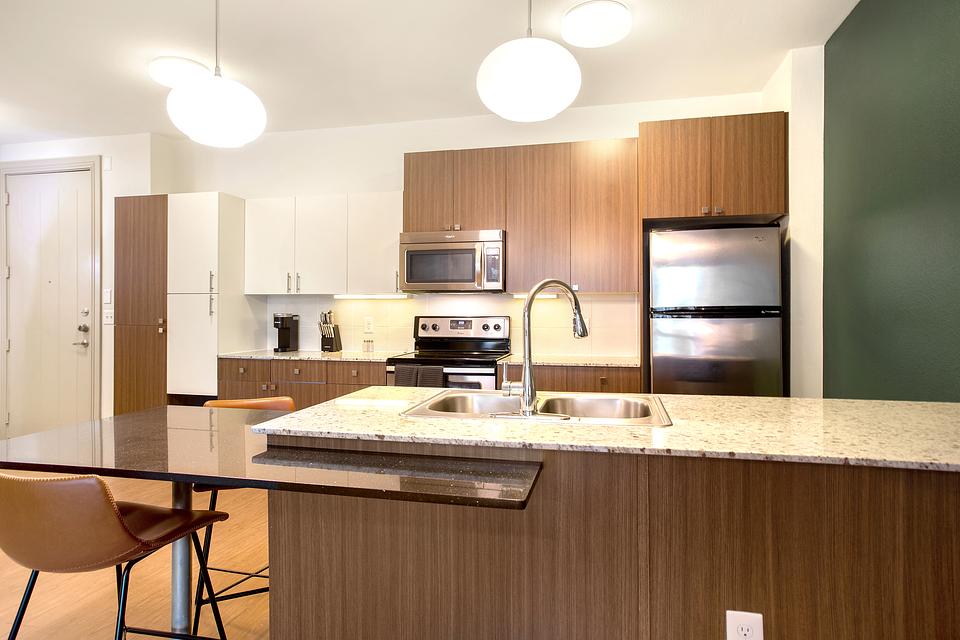 Rent Bell South Lamar 3025 in Austin, TX Landing