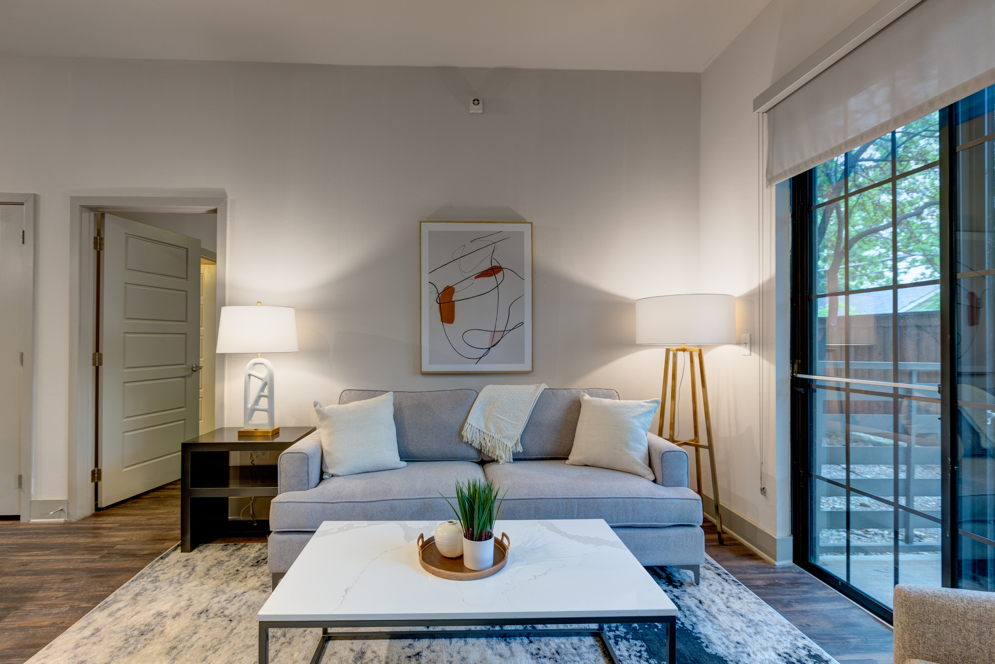 Rent Bellrock Arts 1106 in Dallas, TX Landing