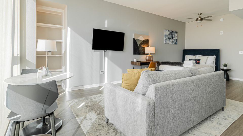 Rent Vertis Green Hills 708 in Nashville, TN Landing