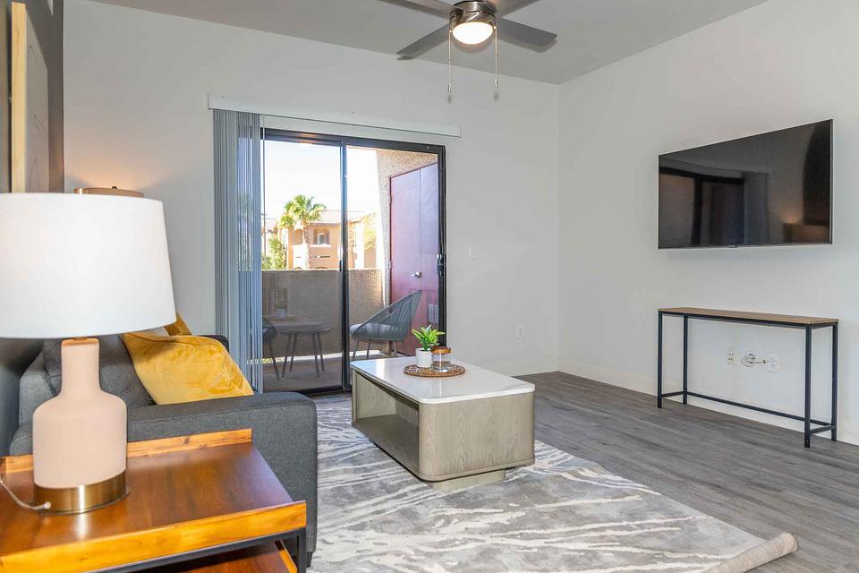 Rent Colton Apartments 6204 in Henderson, NV Landing