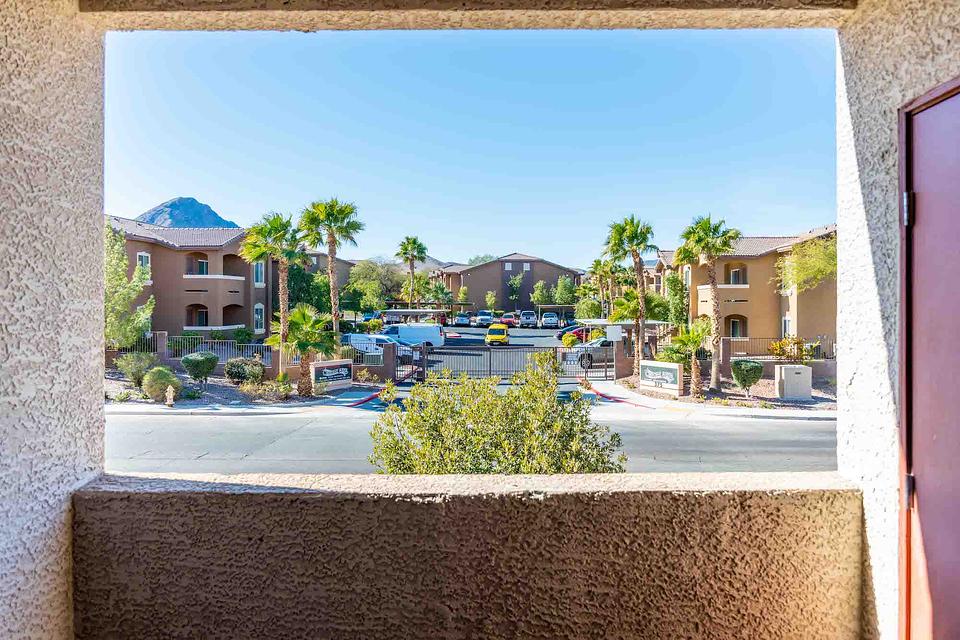 Rent Colton Apartments 6204 in Henderson, NV Landing