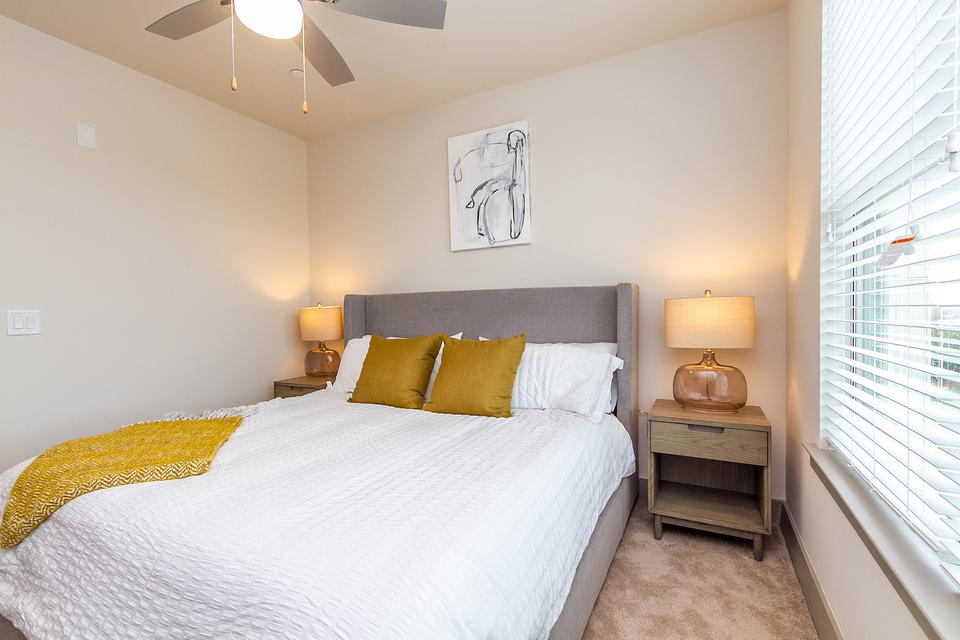 Rent Cortland Decatur East 568 in Decatur, GA Landing