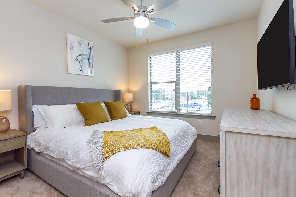 Rent Cortland Decatur East 568 in Decatur, GA Landing