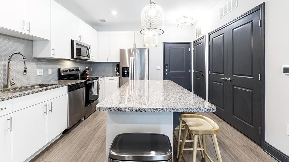 Rent Westhouse 1238 in Fort Worth, TX Landing