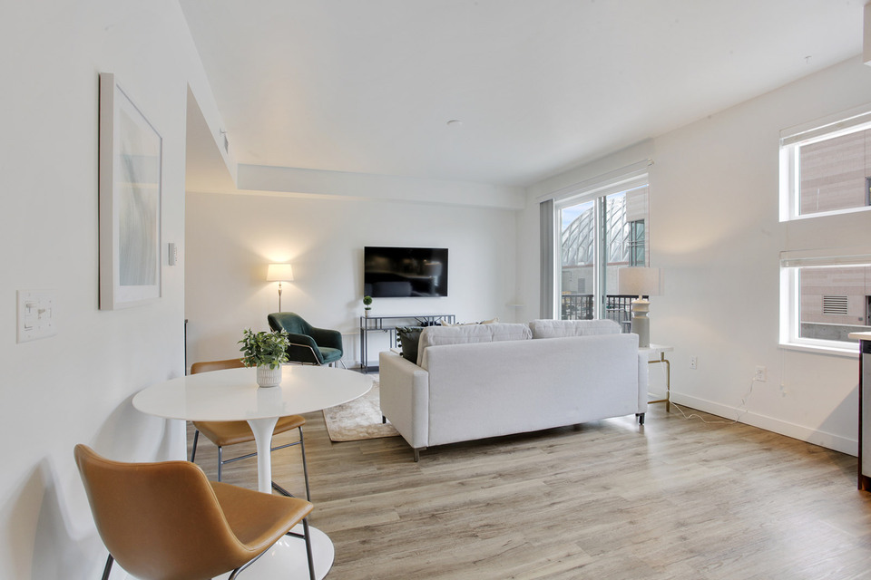 Rent Griffis Cheesman Park 2233 in Denver, CO Landing