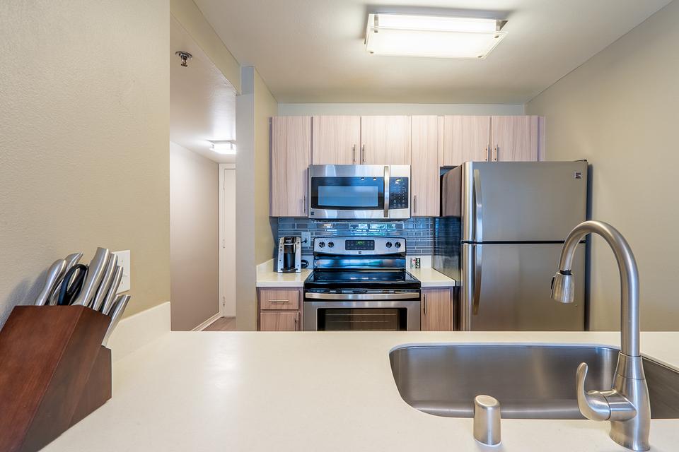 Rent Griffis Belltown 2116 in Seattle, WA Landing