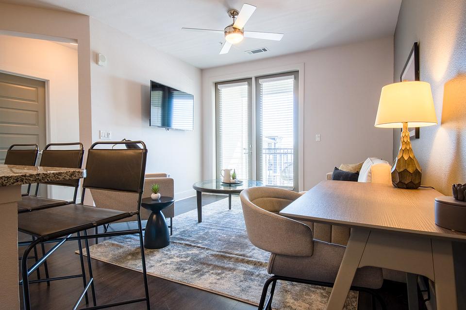 Rent Cortland at Coalton Apartments 2418 in Broomfield, CO Landing