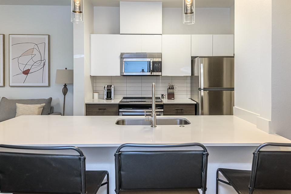 Rent Griffis Lake Washington Apartment Homes 031207 in Renton, WA