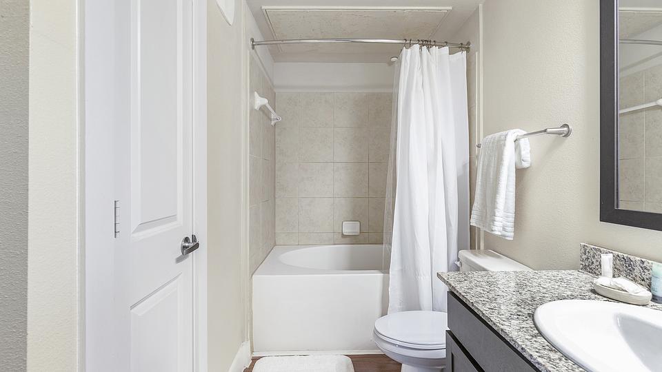 Rent Pecos Flats Apartments 1616208 in San Antonio, TX Landing