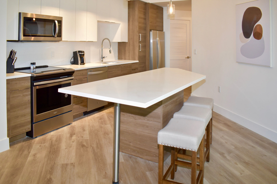 Rent 10X Riverwalk Apartments 710 in Fort Lauderdale, FL Landing