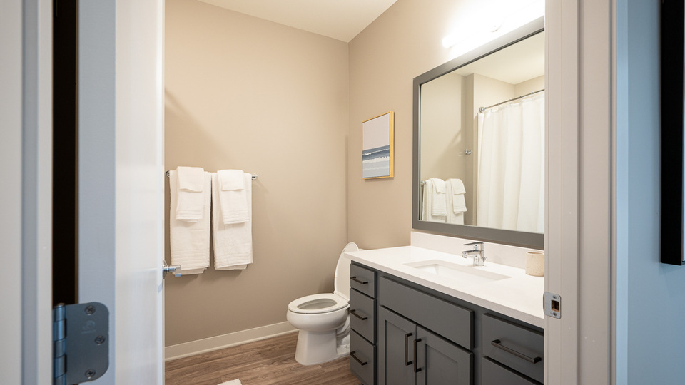 Rent The Asher 232 in Minneapolis, MN Landing