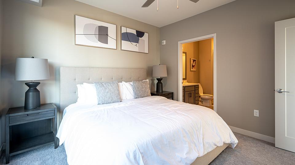 Rent The Asher 232 in Minneapolis, MN Landing