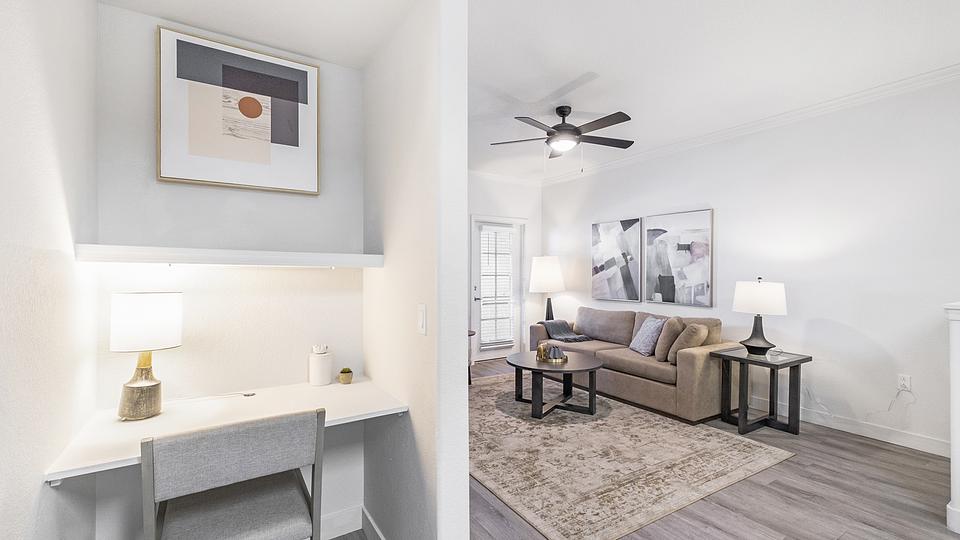 Rent Lazo Apartments 1113 in Chandler, AZ Landing