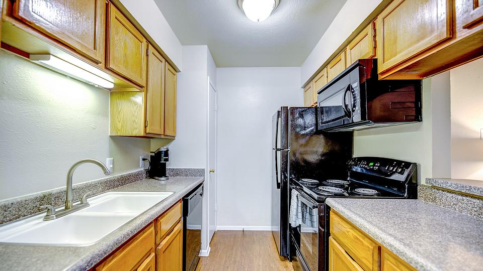 Rent The Reserve At Research Park Apartments 47103 in Huntsville, AL