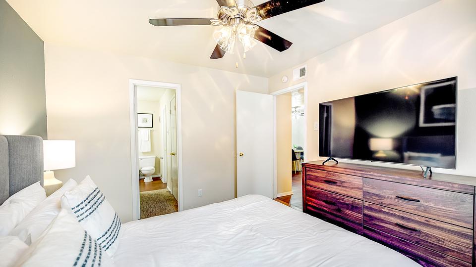 Rent The Reserve At Research Park Apartments 47103 in Huntsville, AL