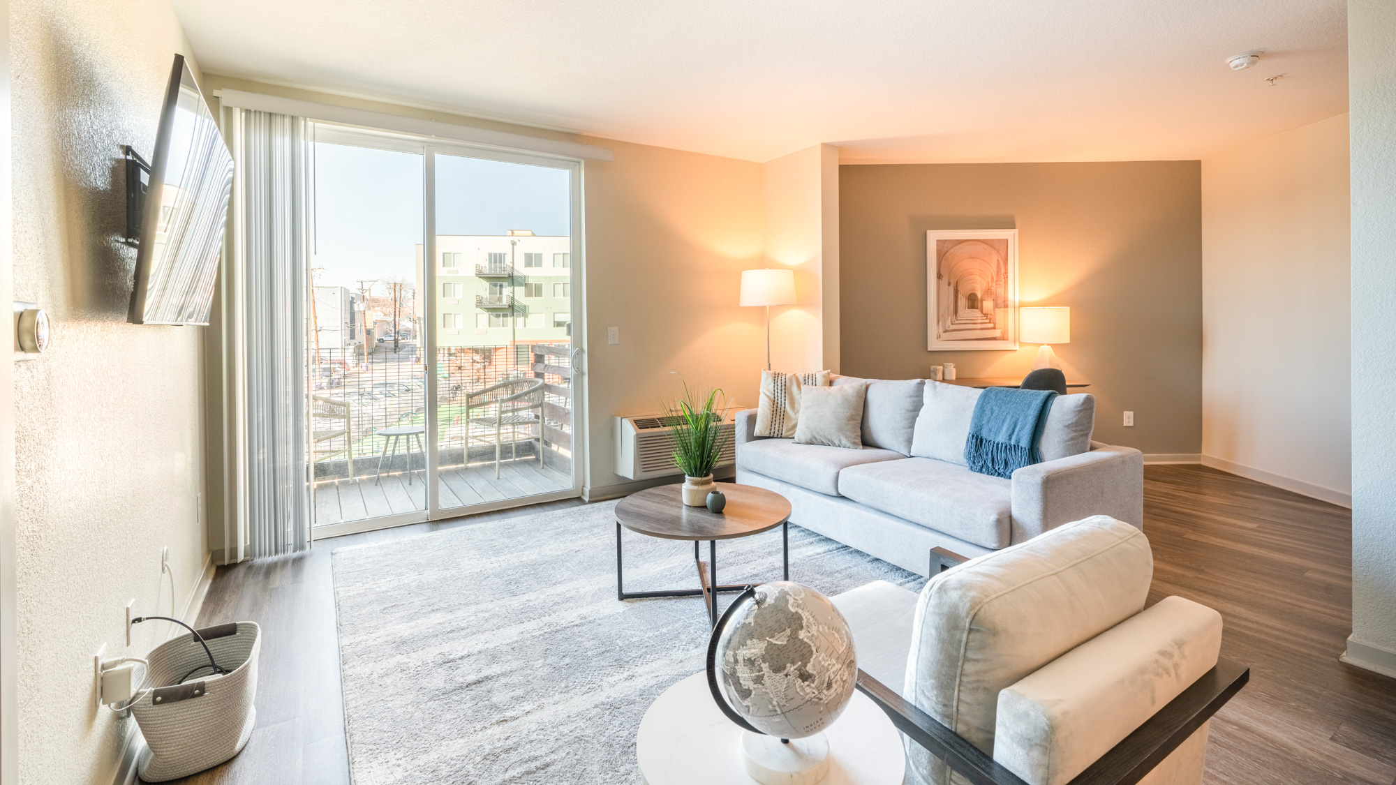 Rent LoHi Gold 215 in Denver, CO Landing