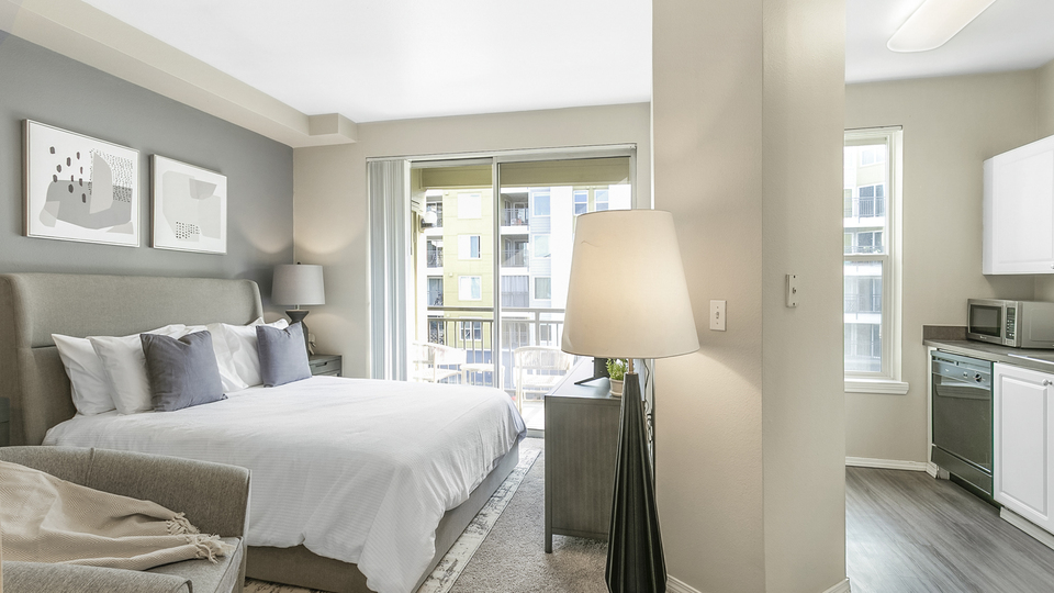 Rent Griffis Belltown 1509 in Seattle, WA Landing
