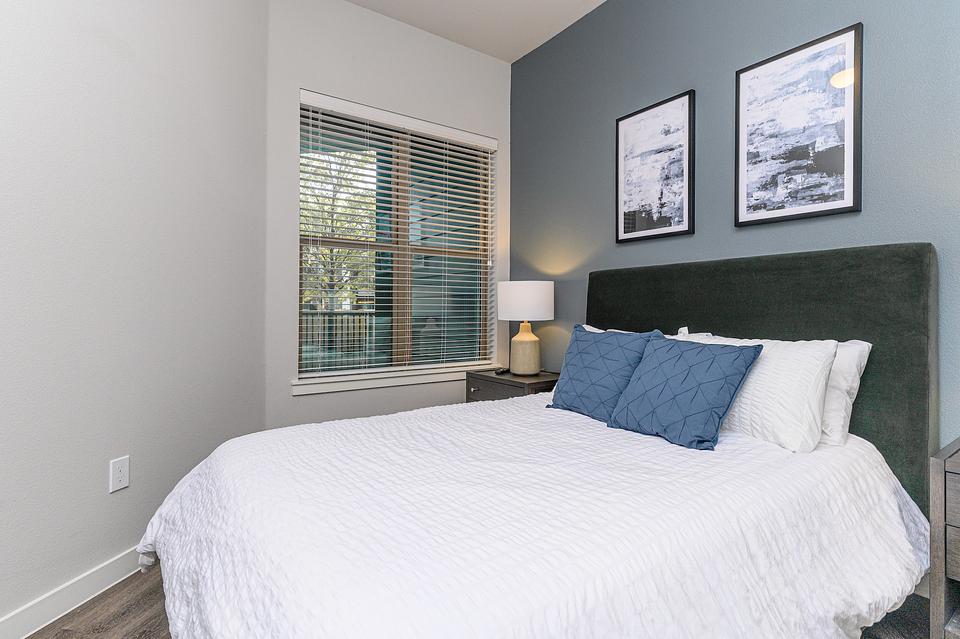 Rent Kinstead McKinney 1130 in Mckinney, TX Landing