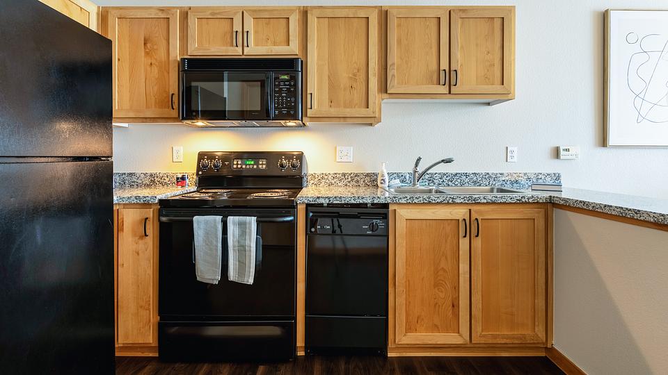 Rent 10th at Hoyt 634 in Portland, OR Landing