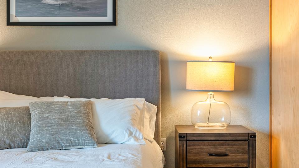 Rent 10th at Hoyt 634 in Portland, OR Landing