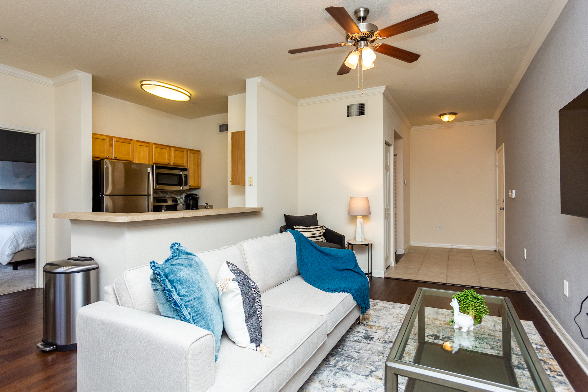 Rent West Park Village 049785 in Tampa, FL Landing