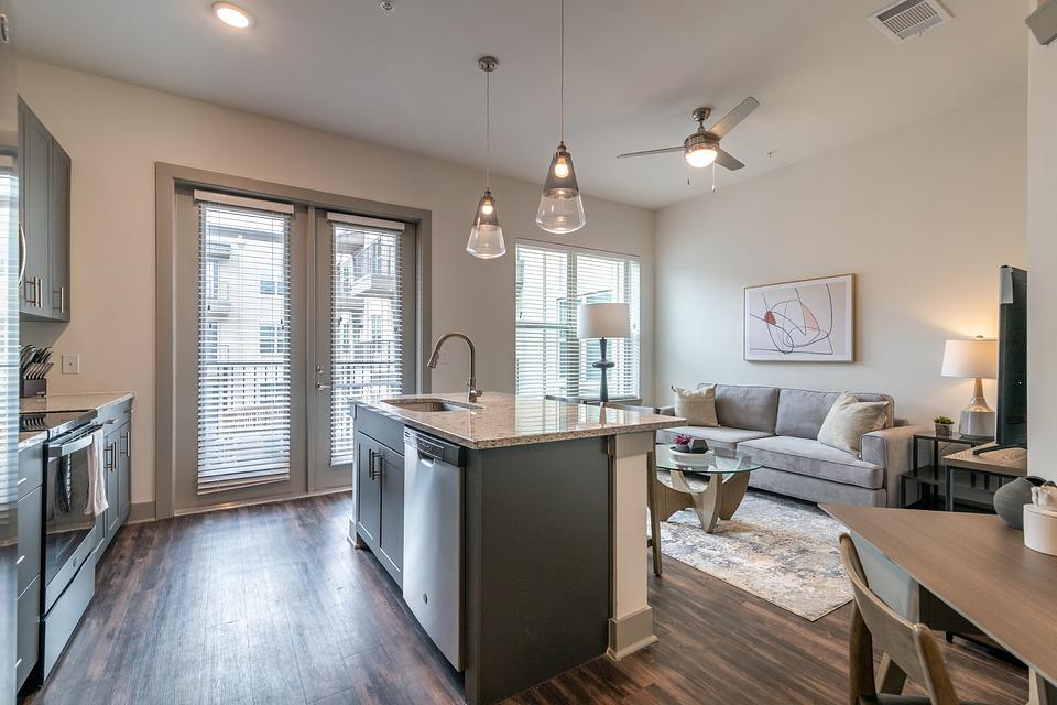 Rent Lucia 2453 in Frisco, TX Landing