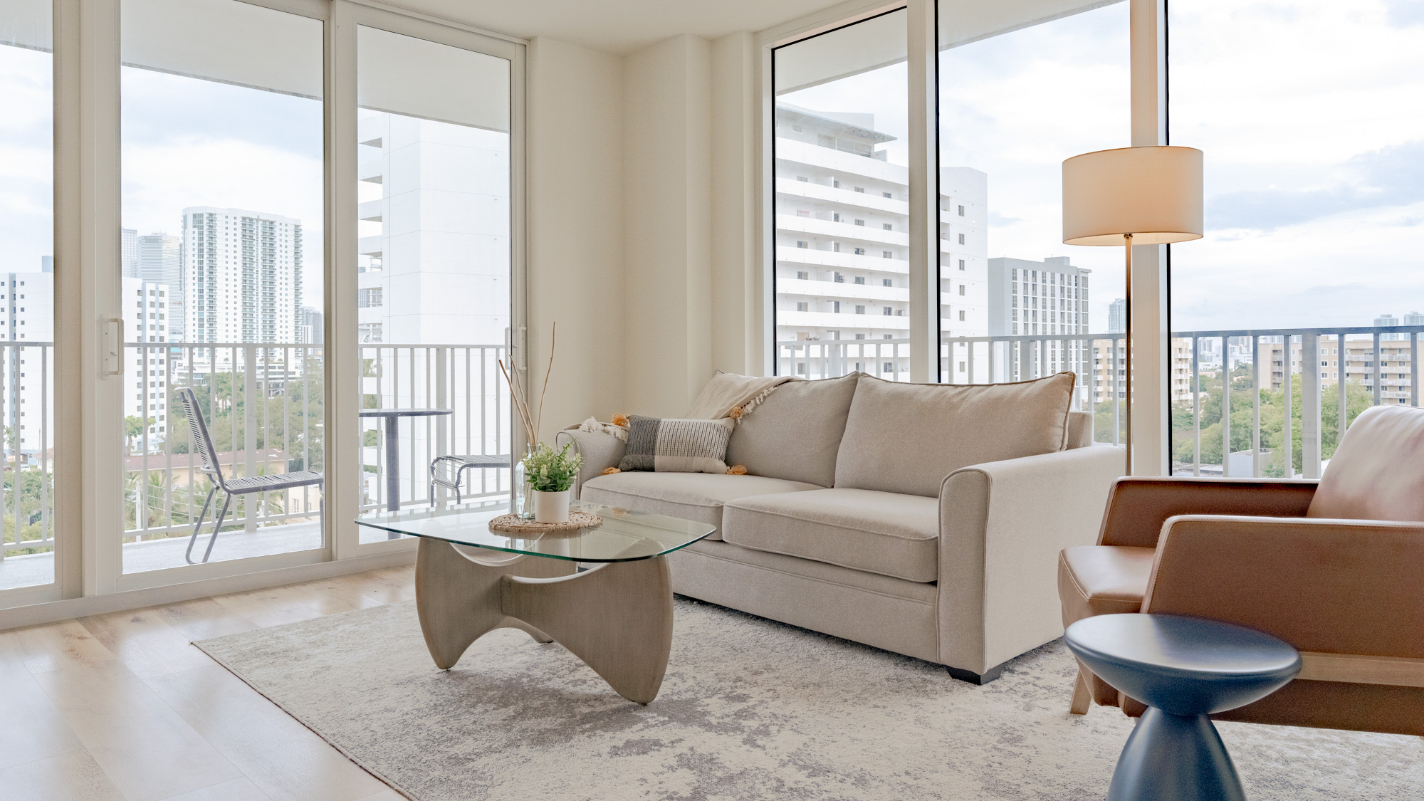 Rent Riverview One Apartments 701 in Miami, FL Landing