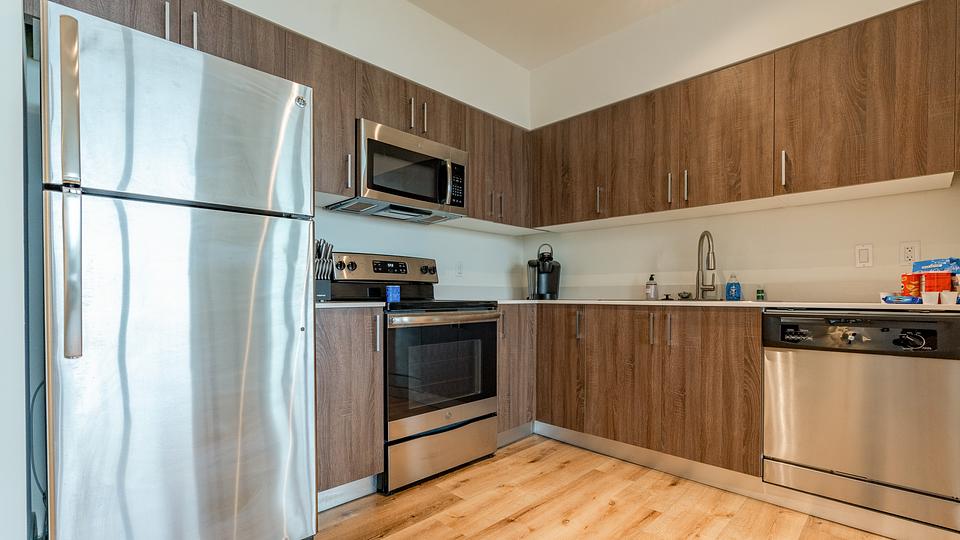 Rent Riverview One Apartments 701 in Miami, FL Landing