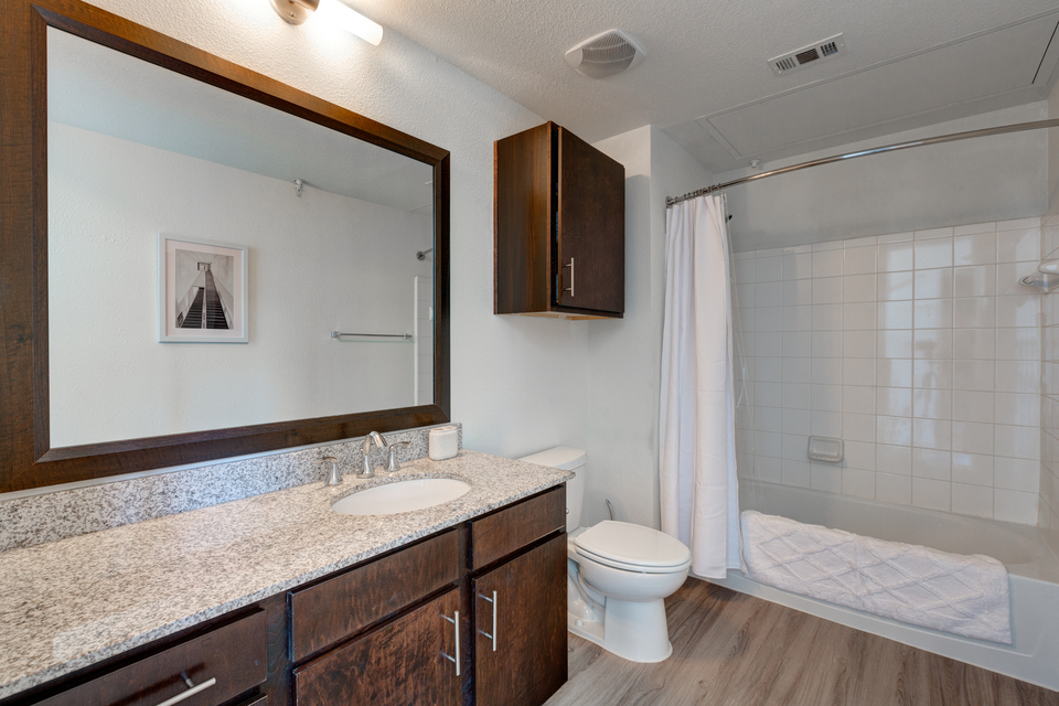 Rent The Gentry on M Streets 4102 in Dallas, TX Landing