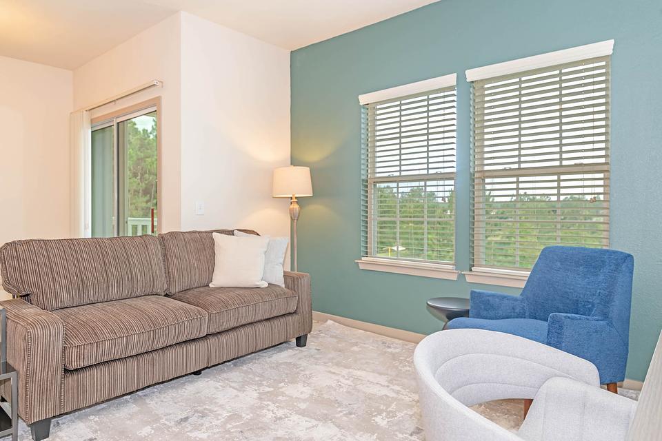 Rent Oakleaf Plantation 1134 in Jacksonville, FL Landing