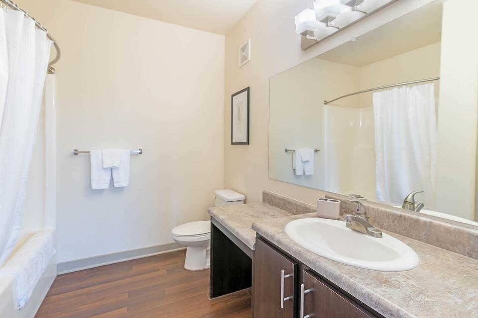 Rent Oakleaf Plantation 1134 in Jacksonville, FL Landing