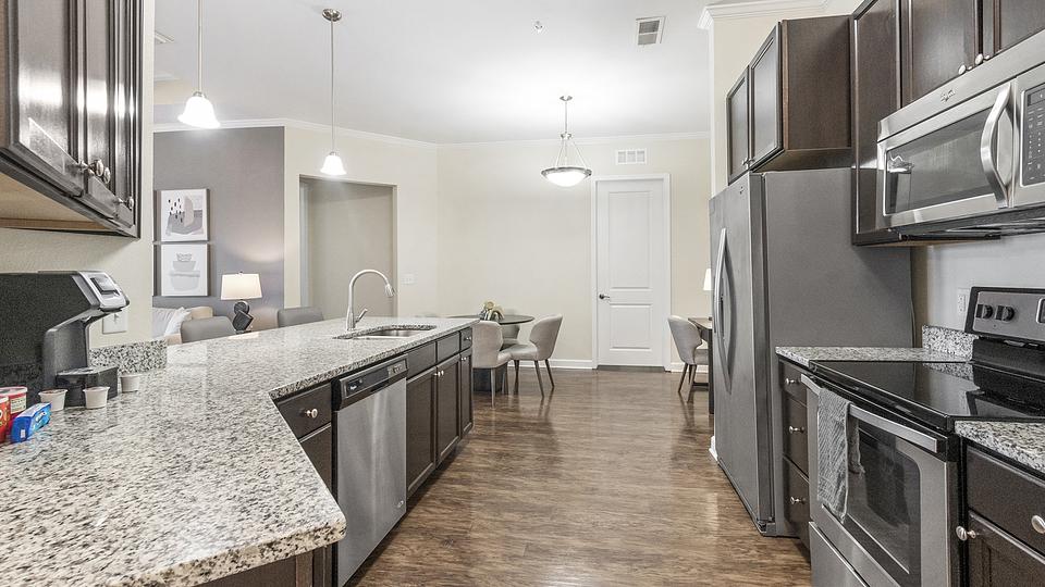 Rent Alaqua Apartments 931 in Jacksonville, FL Landing