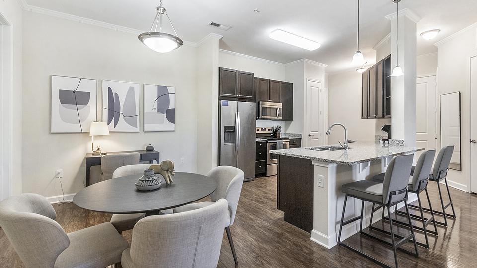 Rent Alaqua Apartments 931 in Jacksonville, FL Landing