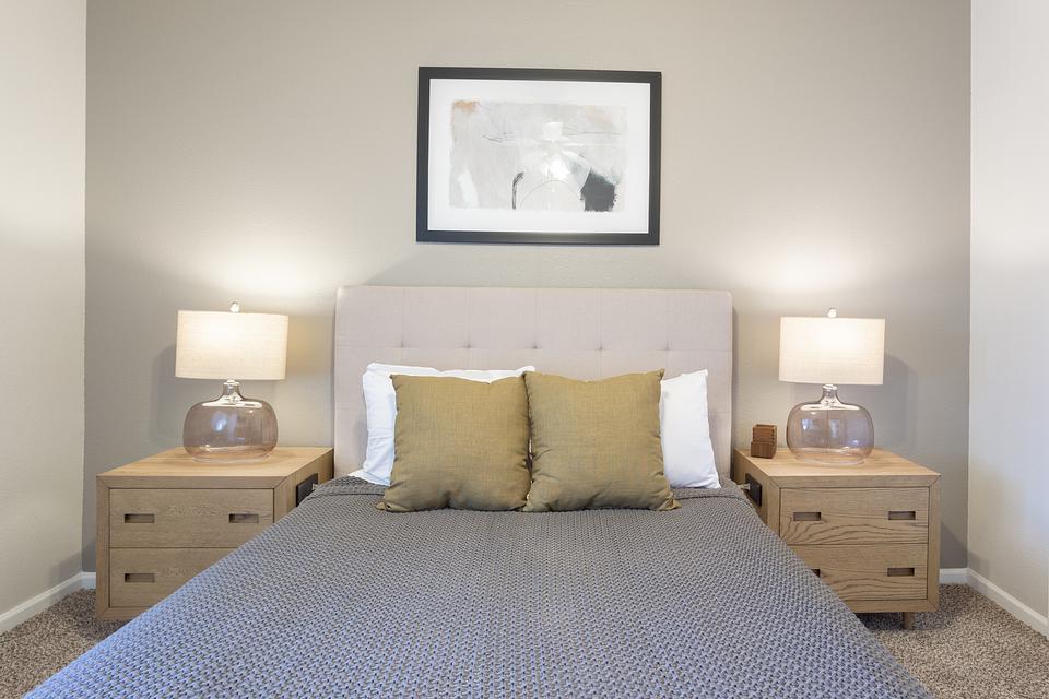 Rent Ironhorse at Tramonto 3053 in Phoenix, AZ Landing