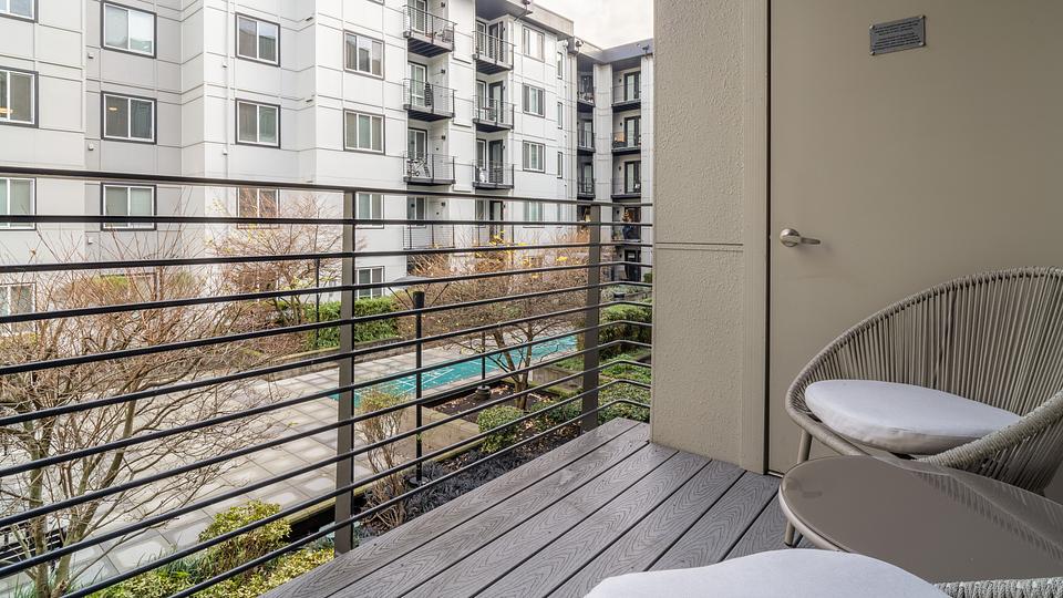 Rent Griffis Lake Washington Apartment Homes 052244 in Renton, WA