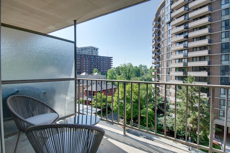 Rent North Park Apartments 0614 in Chevy Chase, MD Landing