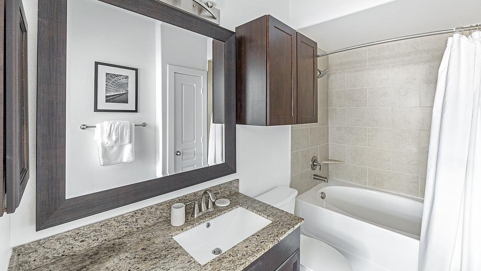 These photos are from another Landing in this building.