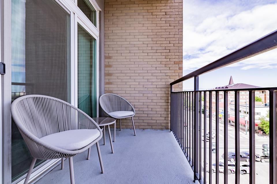 Rent One Observatory Park 0420 in Denver, CO Landing