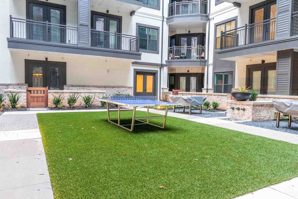 Rent The Alastair at Aria Village 108 in Sandy Springs, GA Landing