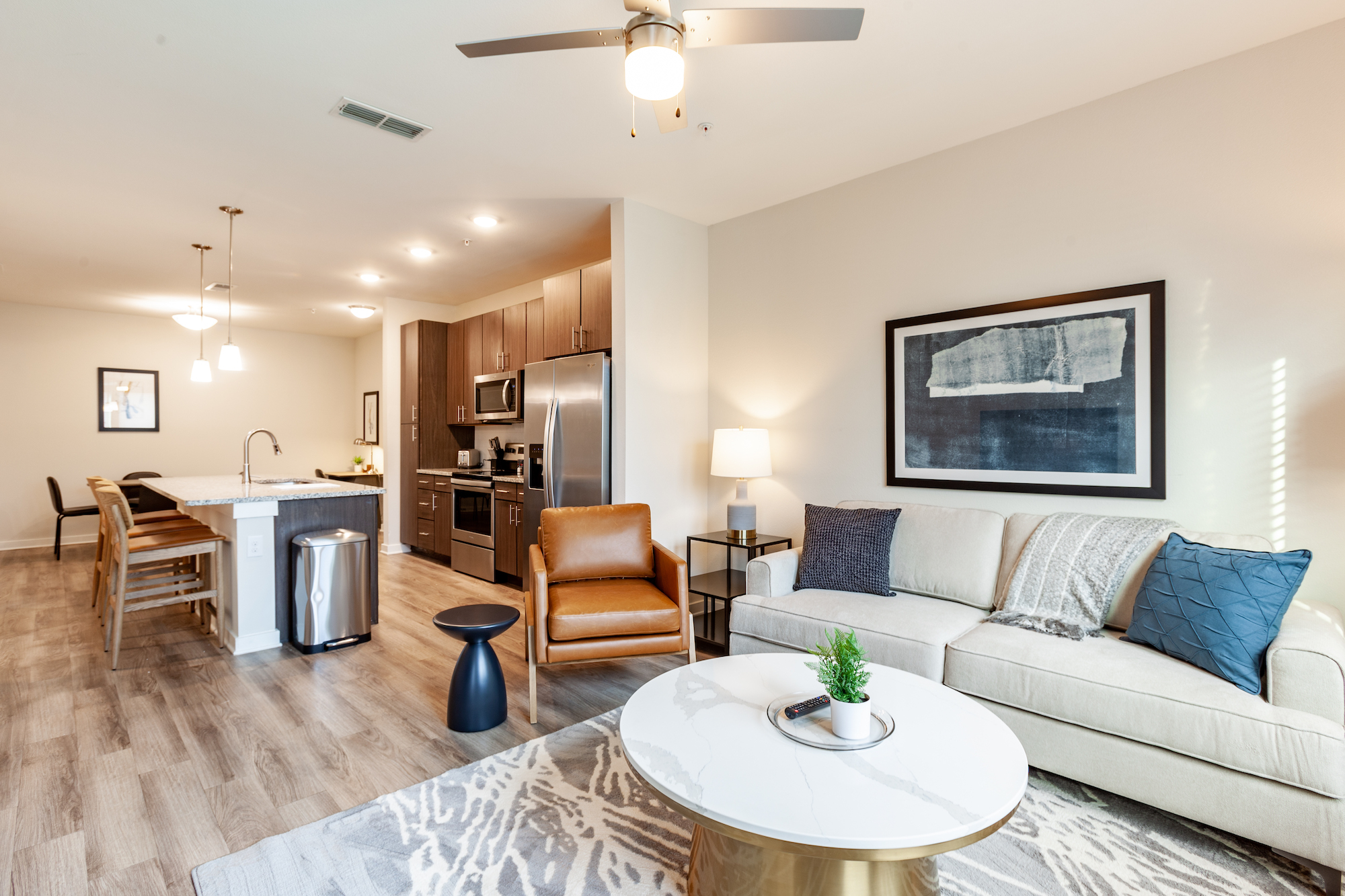 Rent Luxor Club 1826 in Jacksonville, FL Landing