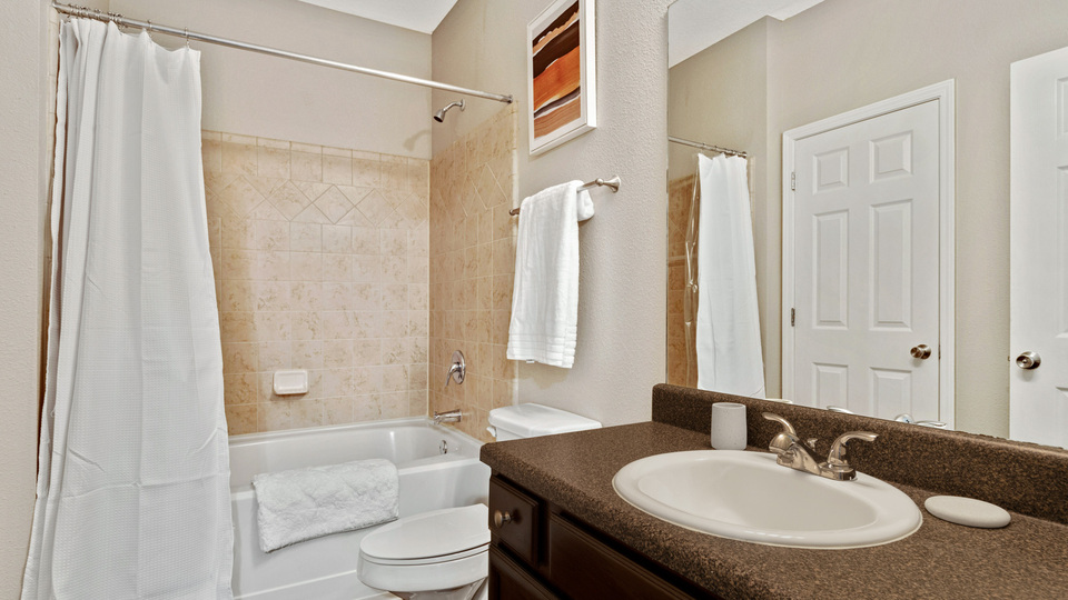 Rent Waterstone Apartments 8001 in Buford, GA Landing