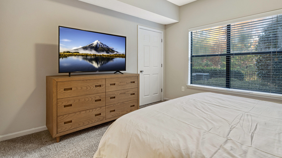 Rent Waterstone Apartments 8001 in Buford, GA Landing