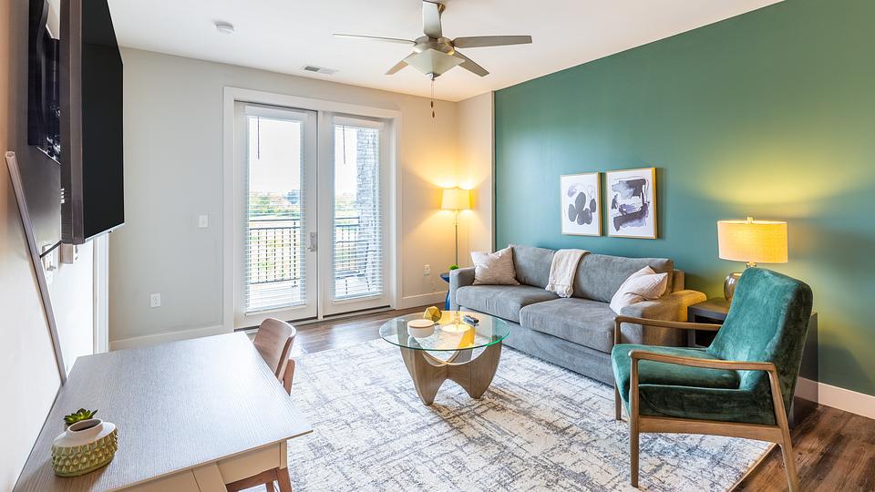 Rent WaterStone at Hamburg 231 in Lexington, KY Landing