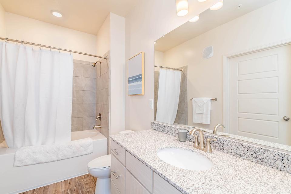 Rent Tapestry Westland Village 417 in Jacksonville, FL Landing