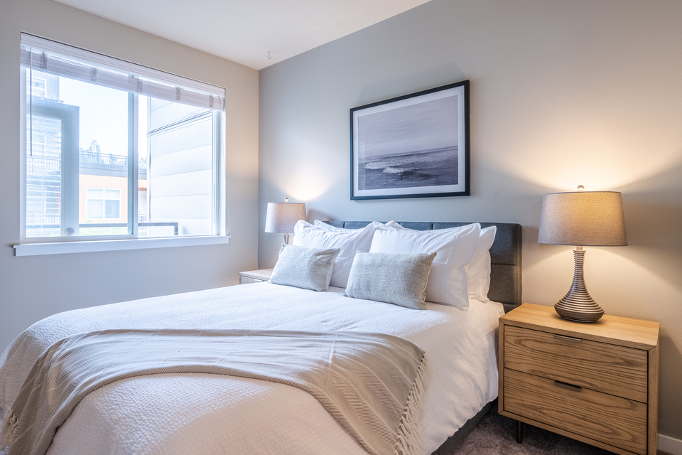 Rent Waterscape Juanita Village A209 in Kirkland, WA Landing