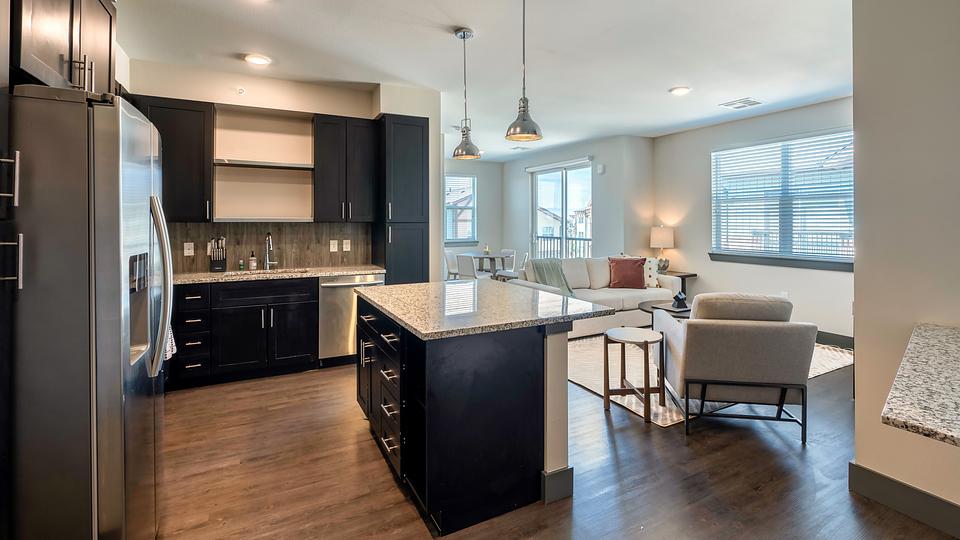 Rent Broadstone Montane 08307 in Parker, CO Landing