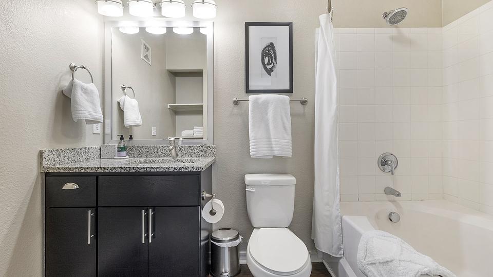 Rent Cortland Mountain Vista 2033 in Mesa, AZ Landing