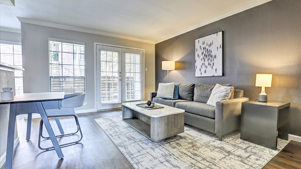 Rent McAlister 1405 in Webster, TX Landing